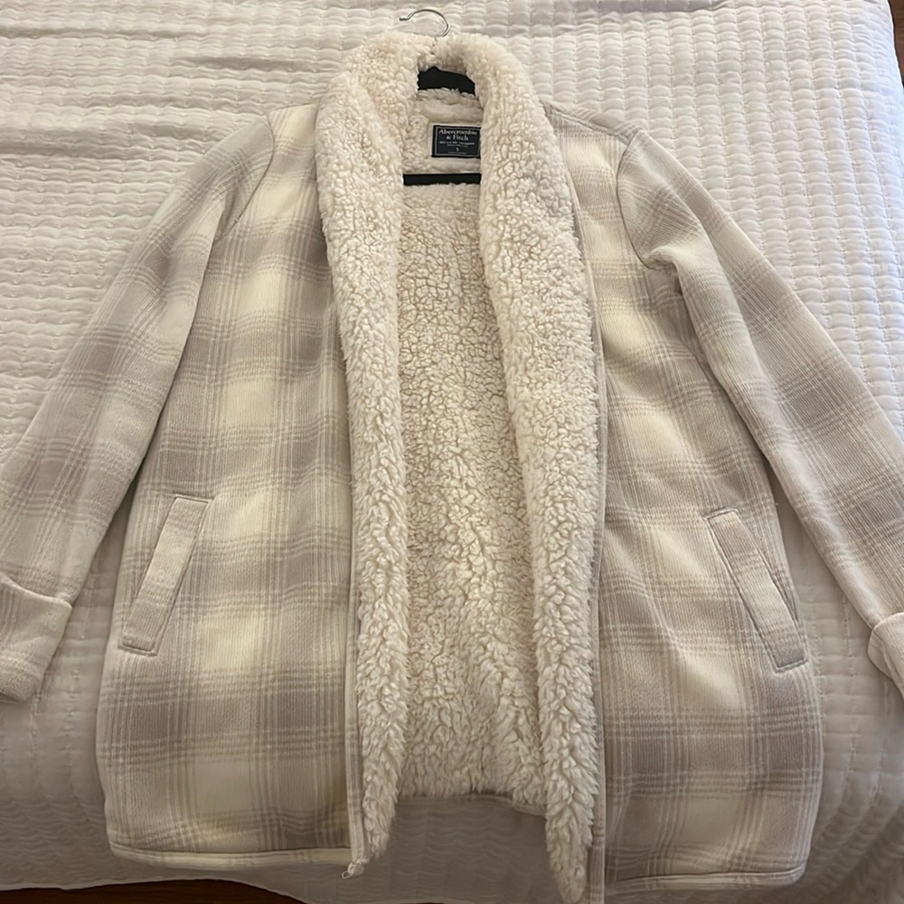 Abercrombie cardigan/jacket